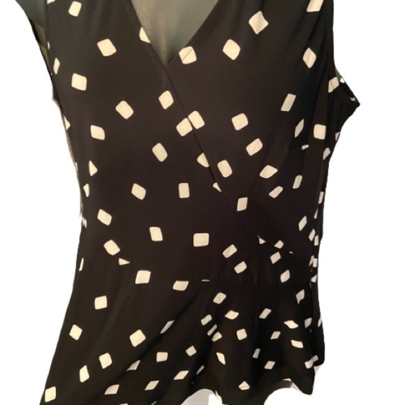 NWT DKNY peplum polka dot  top - Picture 3 of 9